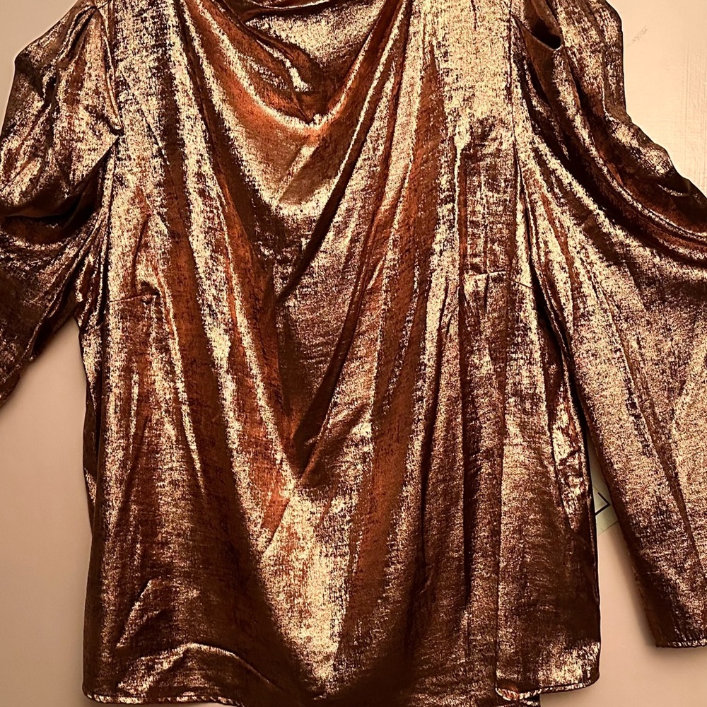 New never worn but no tag.
